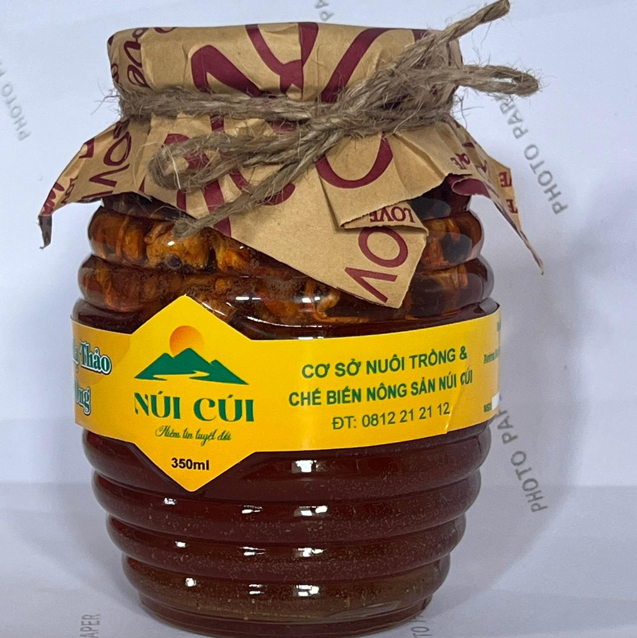 Đông trùng ngâm mật ong